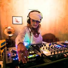 DJ Sani 